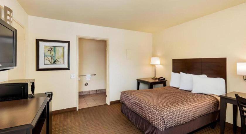 Lemon Heights Inn Tustin Eksteriør billede